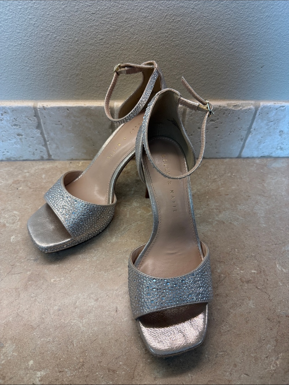 Kelly & Katie Glittery Soft Gold/Pink Diamond Heel Sandals W/ankle Tie Sz6.5